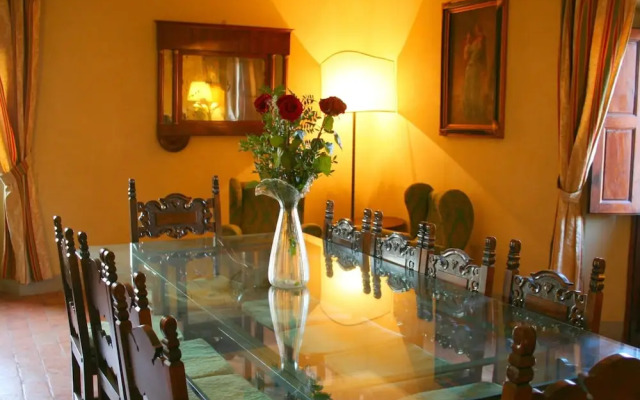 Villa in Vicchio With Tennis Court