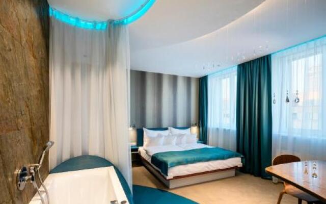 Pytloun Imperial Design Suites