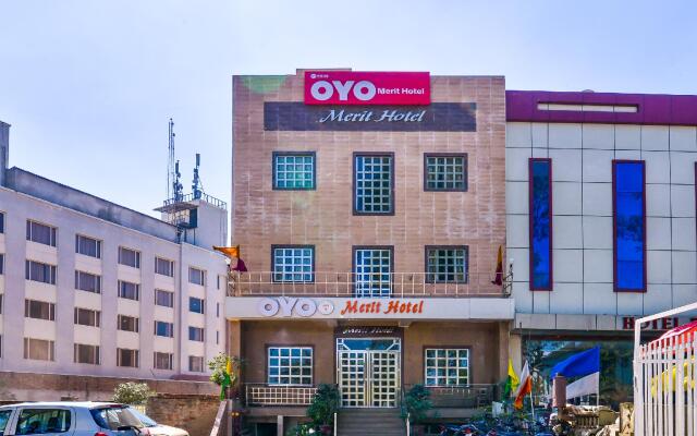 OYO 5539 Merit Hotel