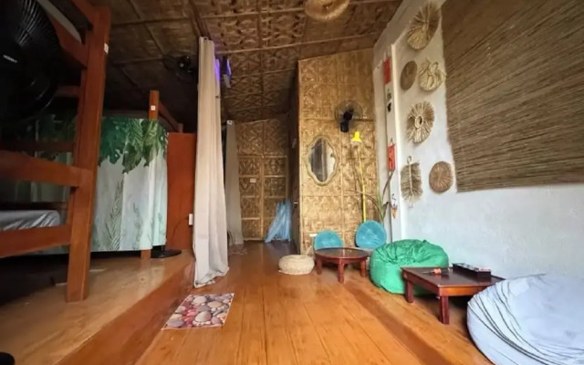 Nautilus Hostel & Hammocks