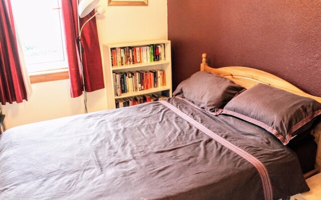 3 Bedroom Central House