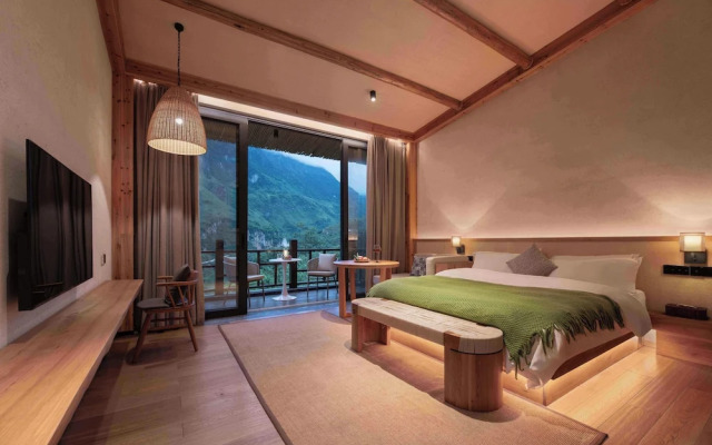 Zhensu Canyon Sanctuary