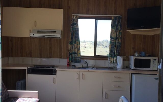 Cooba Holiday Motel