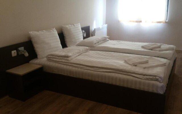 Tryavna Lake Hotel