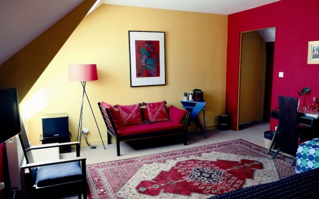 La Maison Jaune à la Janaie