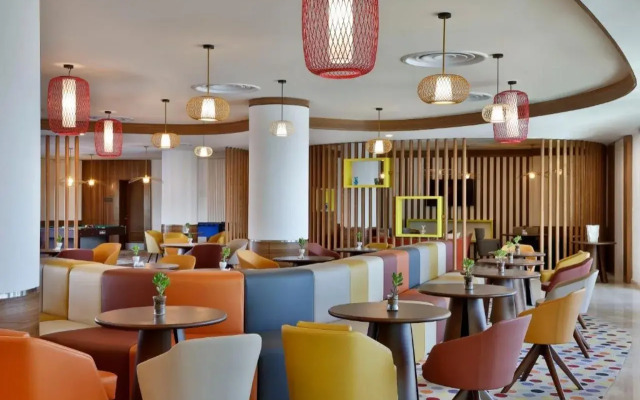 Hampton by Hilton Sharma NEOM Community 1