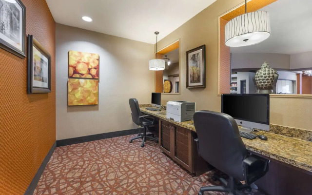 Best Western Plus Tupelo Inn & Suites