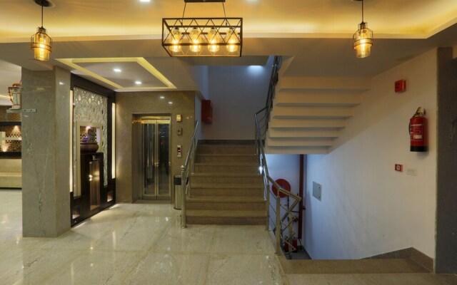 OYO 9268 Hotel Arch