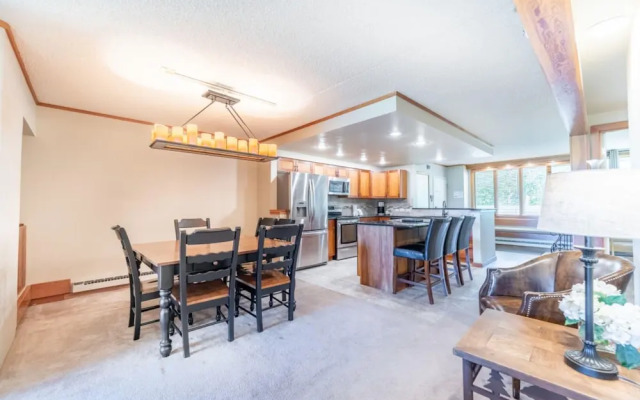 Pines by Summit County Mountain Retreats