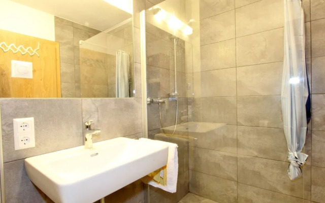 Modern Apartment in Neukirchen am Grossvenediger