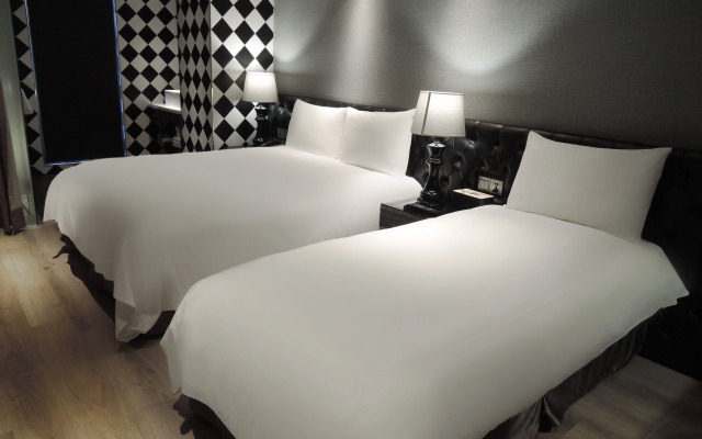 CHECK inn Taipei Main Station