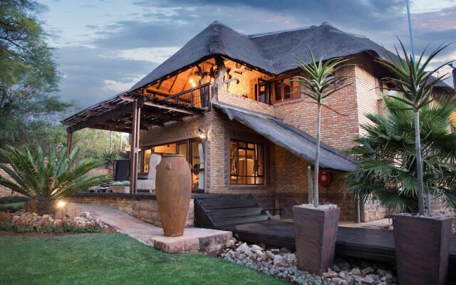 Wings and Water Guest Villa - Adults Only