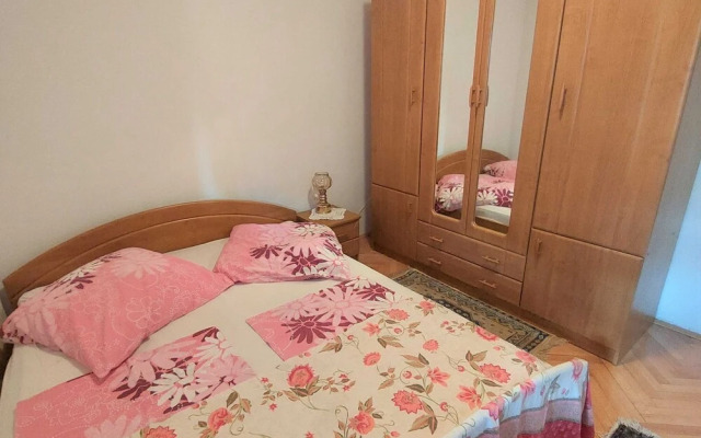 Elegant Apartments With Sea View and Balcony