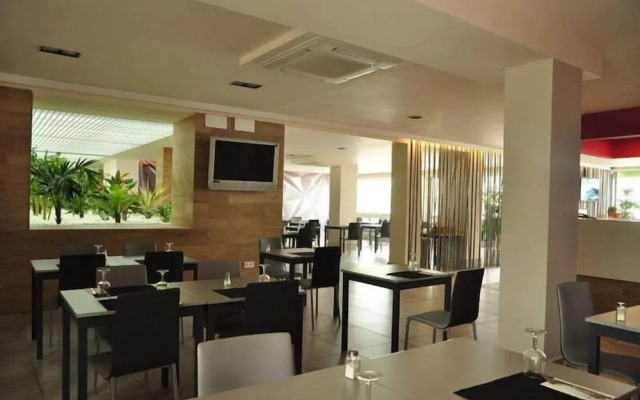 Hostal Restaurante Paco