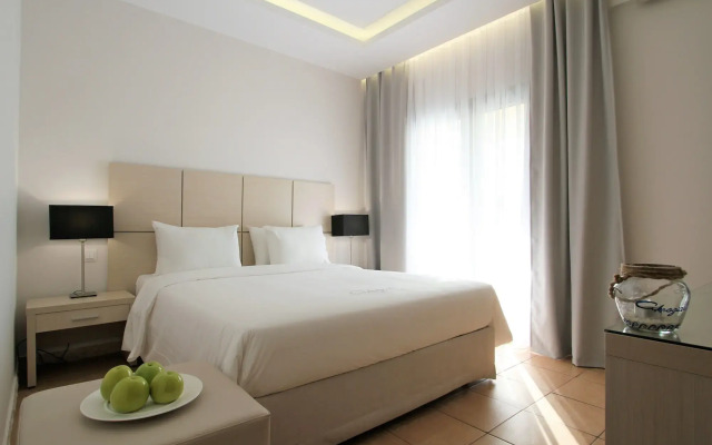 Akrogiali Boutique Hotel