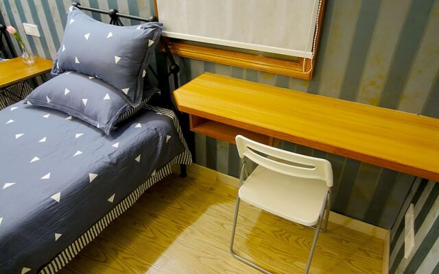 Xiang Shan Lin Hai Homestay