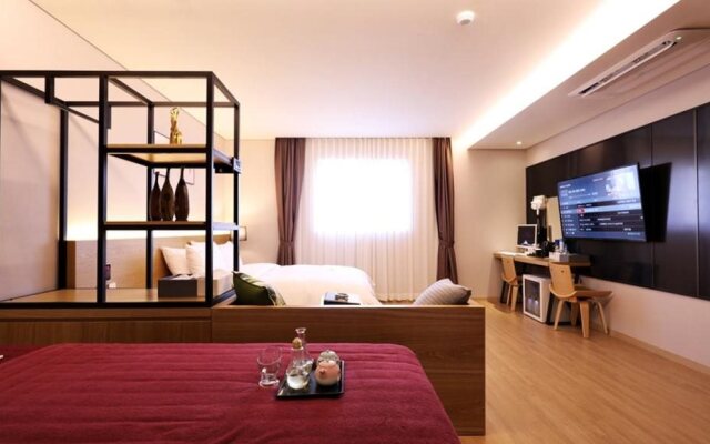 Suwon Saint Hotel