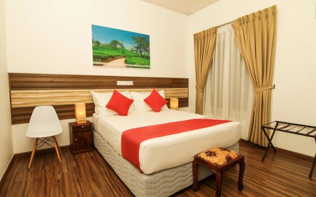 OYO 124 Clove Transit Hotel