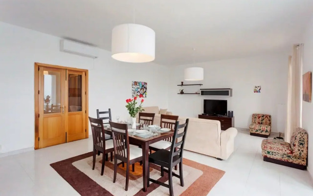 Seafront Apartment in Sliema wt Breathtaking Views