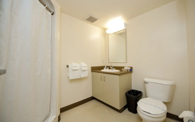 Residence & Conference Centre - Kamloops