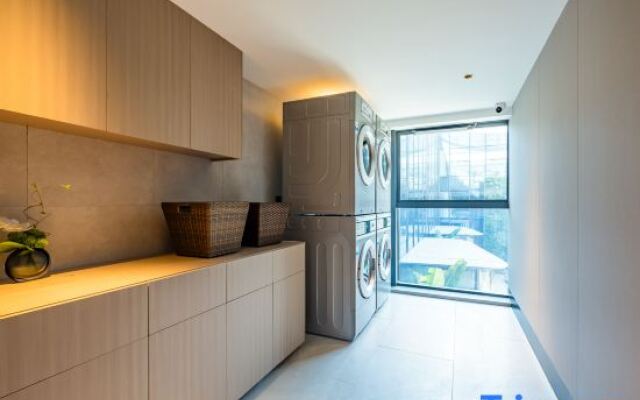 Yunhe Yebo Hotel (Shaoxing LuXun Guli Ying'en men )