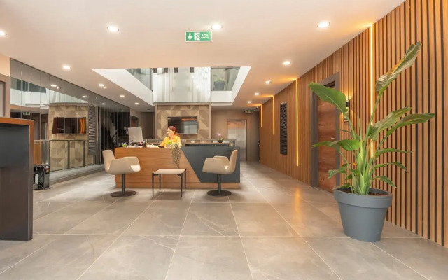 Doqu Suites Hotel