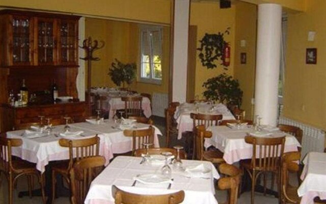 Hostal Valadares