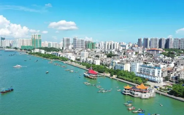 Beihai Yihai Qingcheng Seaview Hotel (Old Street Underwater World Shop) – Outside – Beihai