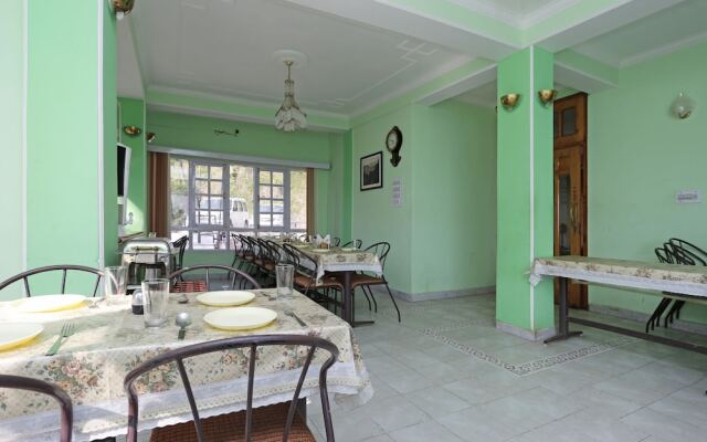 OYO 4479 Hotel Rock Heaven