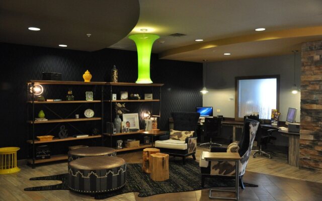 Holiday Inn Express & Suites Perry-National Fairground Area #34 by IHG