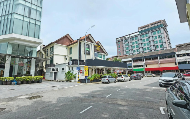 Townhouse Oak Melaka Near Dataran Pahlawan Formerly Ideals Hotel