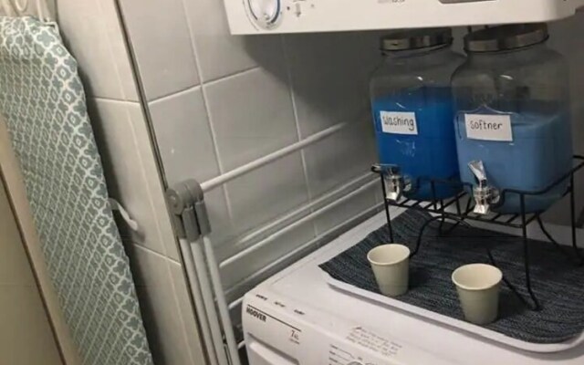 Newly Renovated Unit 250m To The Beach