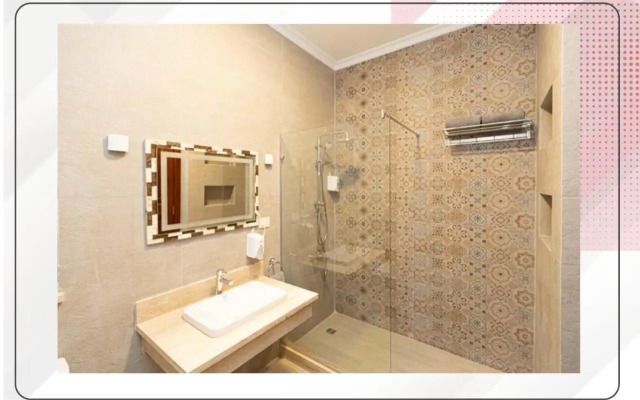 Prime Select Village Gate