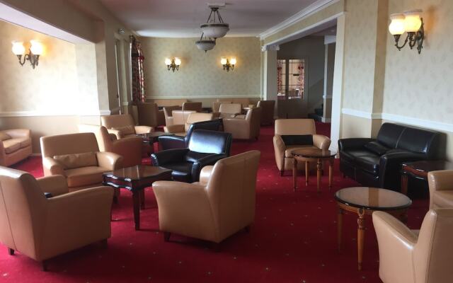 Sandown Hotel