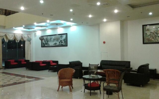 Yading Shanhui Holiday Hotel - Huizhou