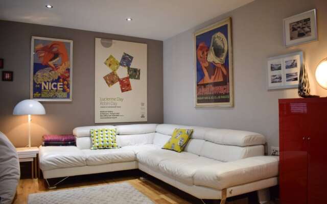 Stylish 2 Bedroom Apartment by Clapham Common