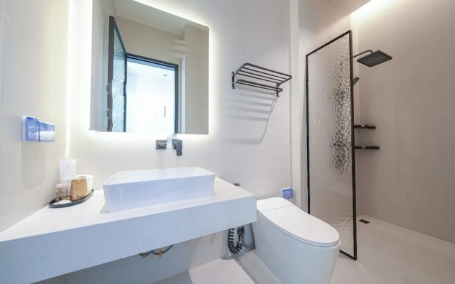 Pool villa with slide karaoke kitchen