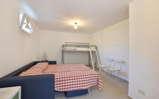 Beautiful Home in Alcamo With 4 Bedrooms, Jacuzzi and Wifi