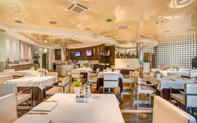 Hotel Premier & Suites