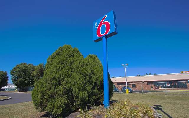 Motel 6 Piscataway, NJ