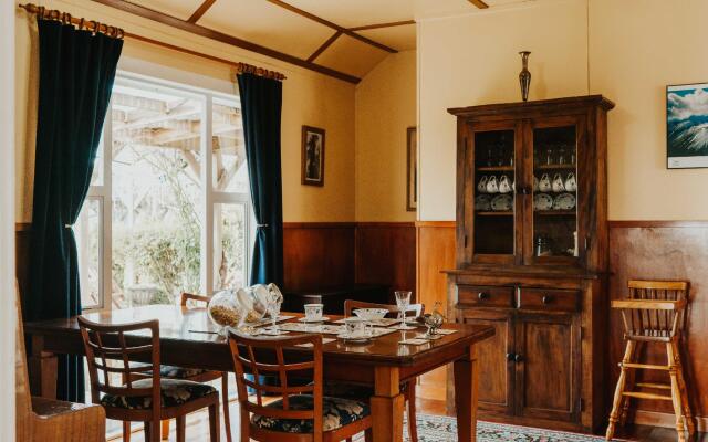 Tongariro Crossing Lodge