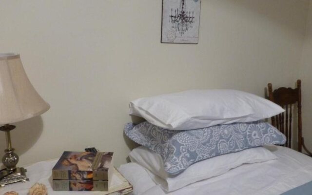 Lakeside Bed & Breakfast