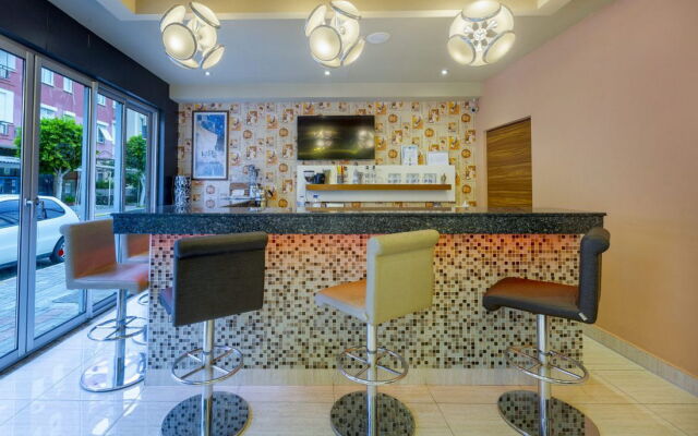 Alanya Beach Hotel
