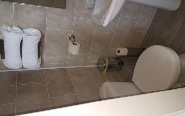 The Cresta Guest House