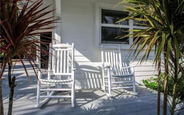 Swaying Palm Beach House