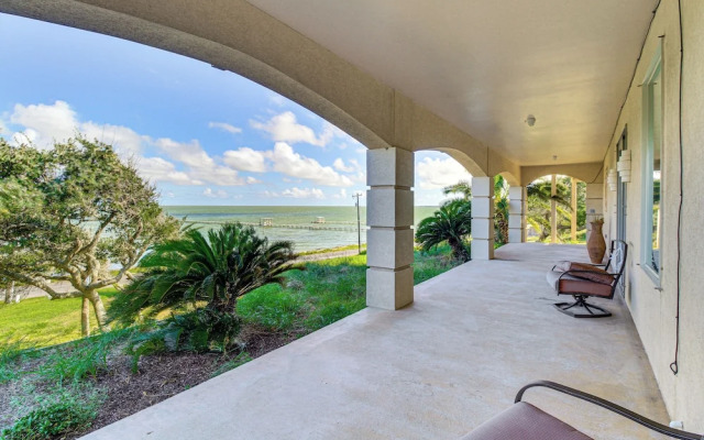 Private Pier: Waterfront Fulton Villa!