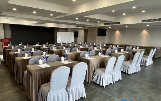 Yishang Oriental Hotel （Gardening Mountain Science and Technology Park) – Business – Mianyang