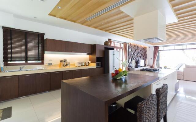 Amatapura Beachfront Villa 10