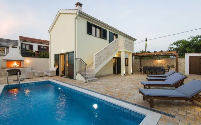 Villa Ivo