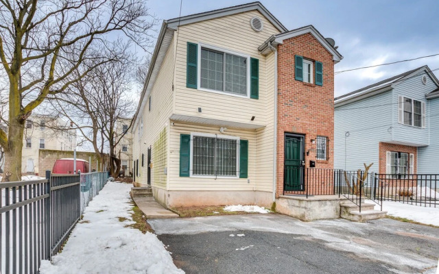 Cozy Newark Getaway ~ 15 Mi To Manhattan!